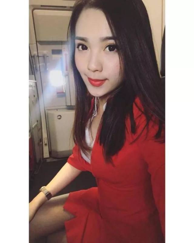 百丽直播间大片  banner